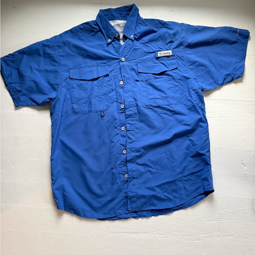 Columbia Men's Blue Casual Button Down Shirt